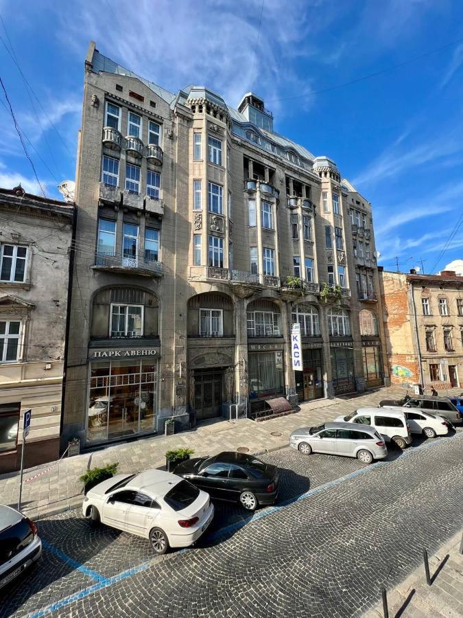 Apartment On Hnatiuka With Parking Lemberg Exterior foto